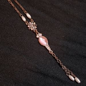 Pink pendant necklace